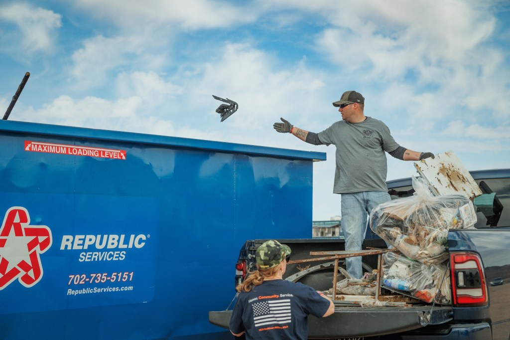 #UNLTD: Republic Services Mint 400 Desert Cleanup presented by Sylvania Off Road Removes Nearly 30 Tons of Trash from Nevada&nbsp;Desert
